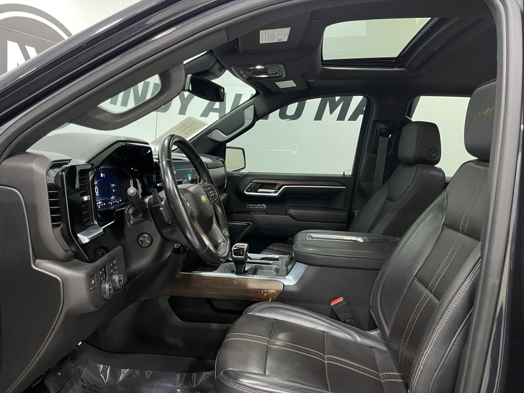 2022 Chevrolet Silverado 1500 Image 12