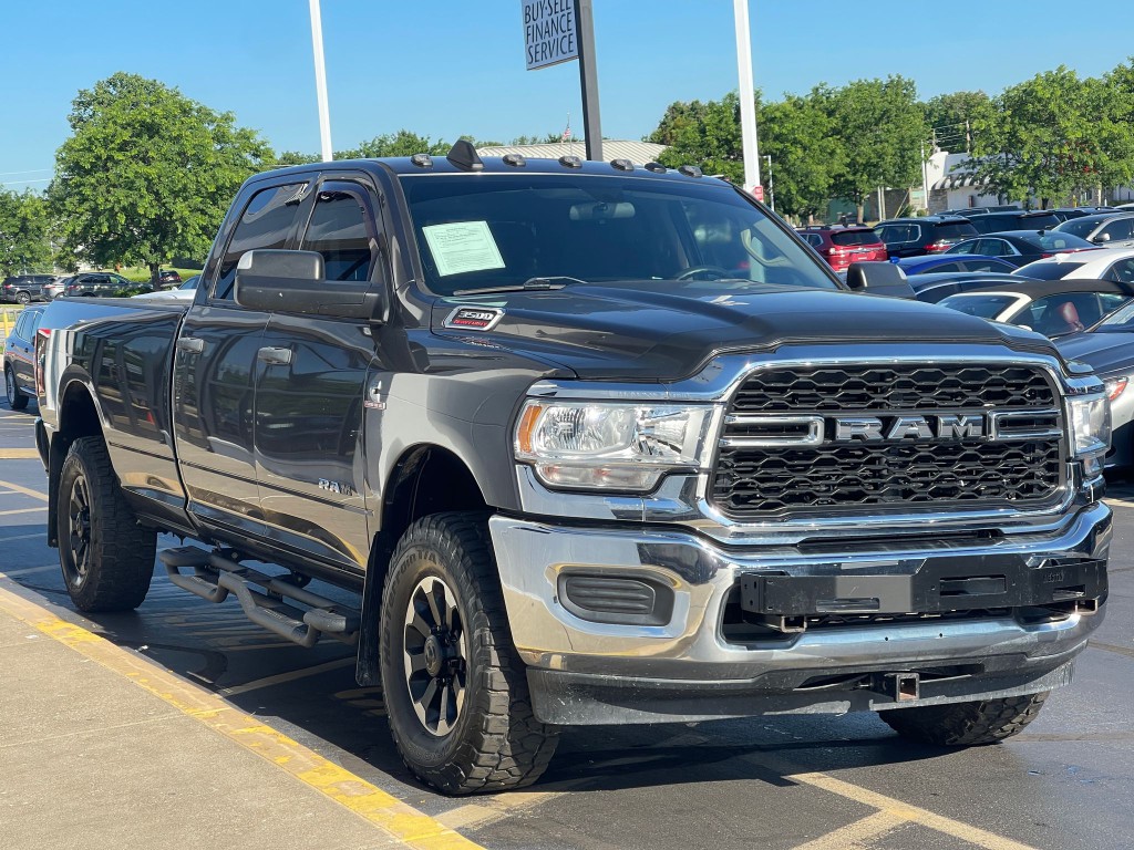 2020 RAM 3500 Image 2