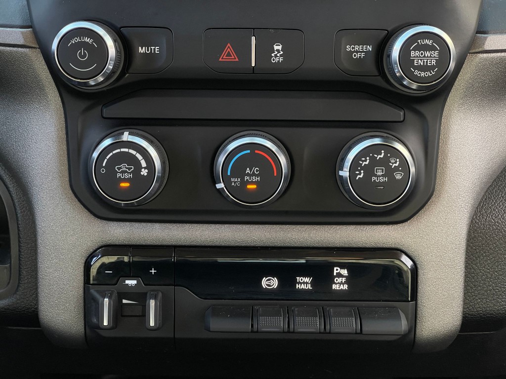 2020 RAM 3500 Image 22