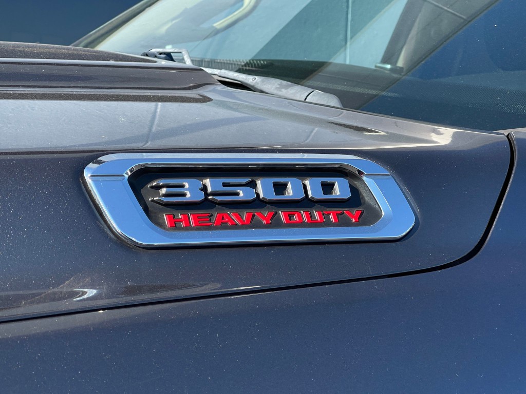 2020 RAM 3500 Image 38