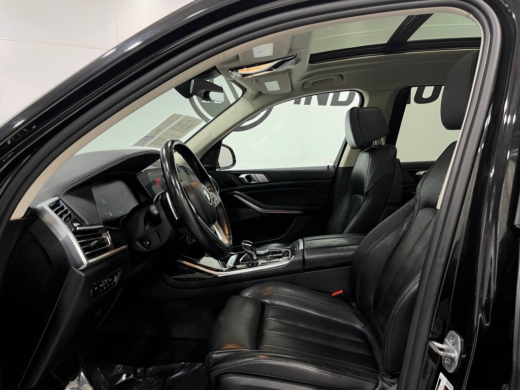 2019 BMW X7 Image 13