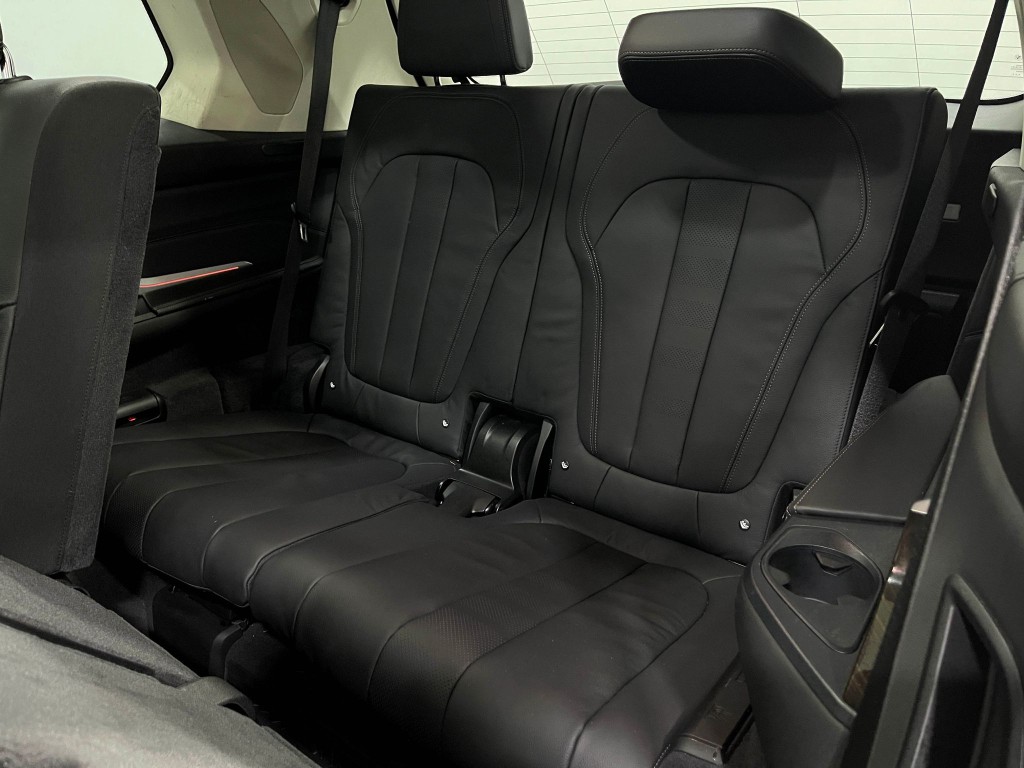 2019 BMW X7 Image 31