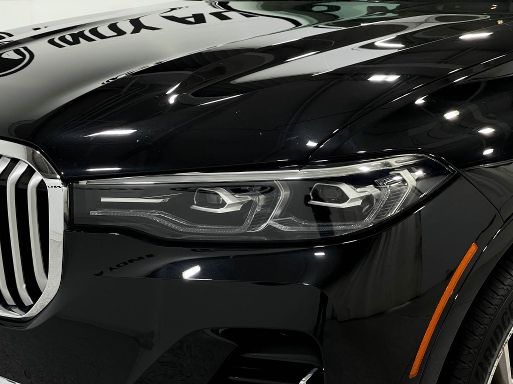 2019 BMW X7 Image 35