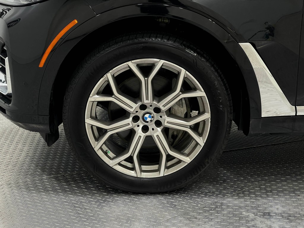 2019 BMW X7 Image 37