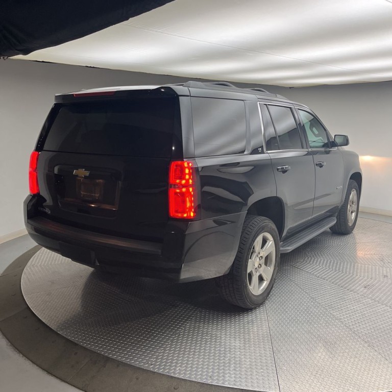 2019 Chevrolet Tahoe Image 3