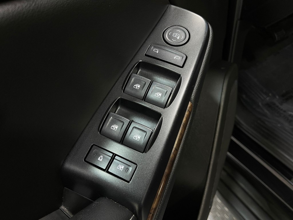 2018 Chevrolet Tahoe Image 13