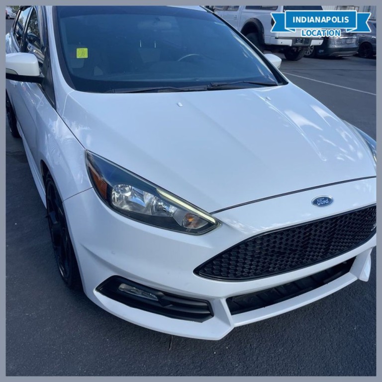 2017 Ford Focus Image 1