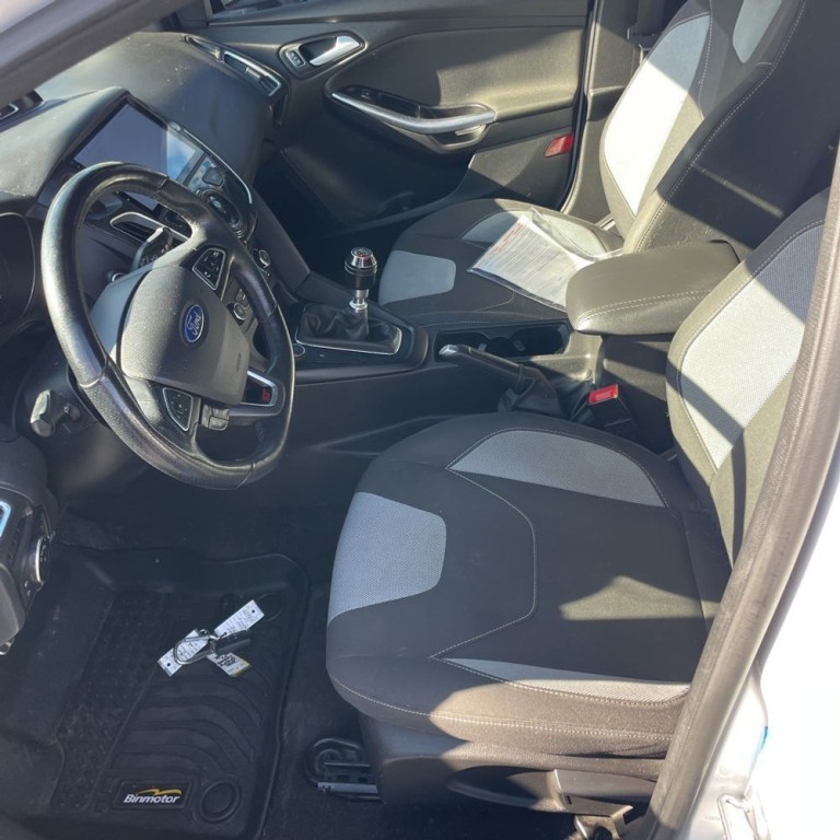 2017 Ford Focus Image 5