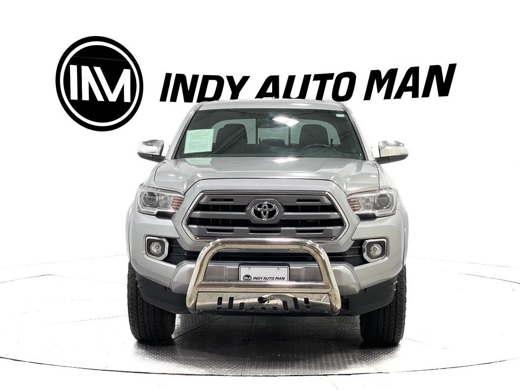 2017 Toyota Tacoma Image 9