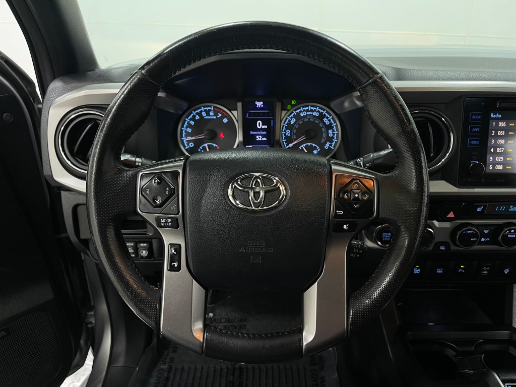 2017 Toyota Tacoma Image 21