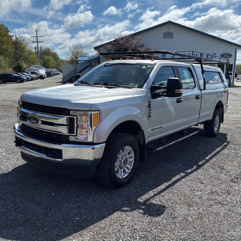 2017 Ford F-250 Image 2