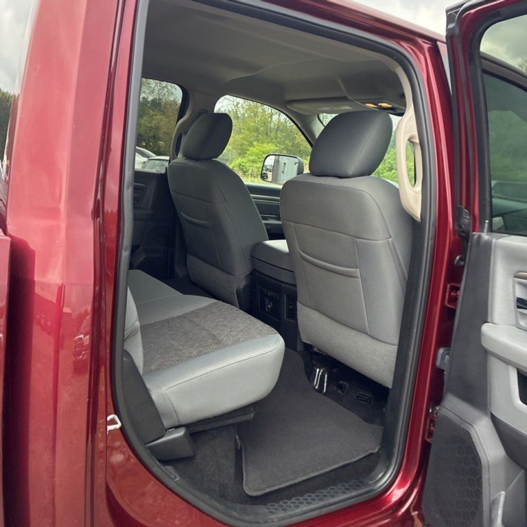 2016 RAM 2500 Image 10