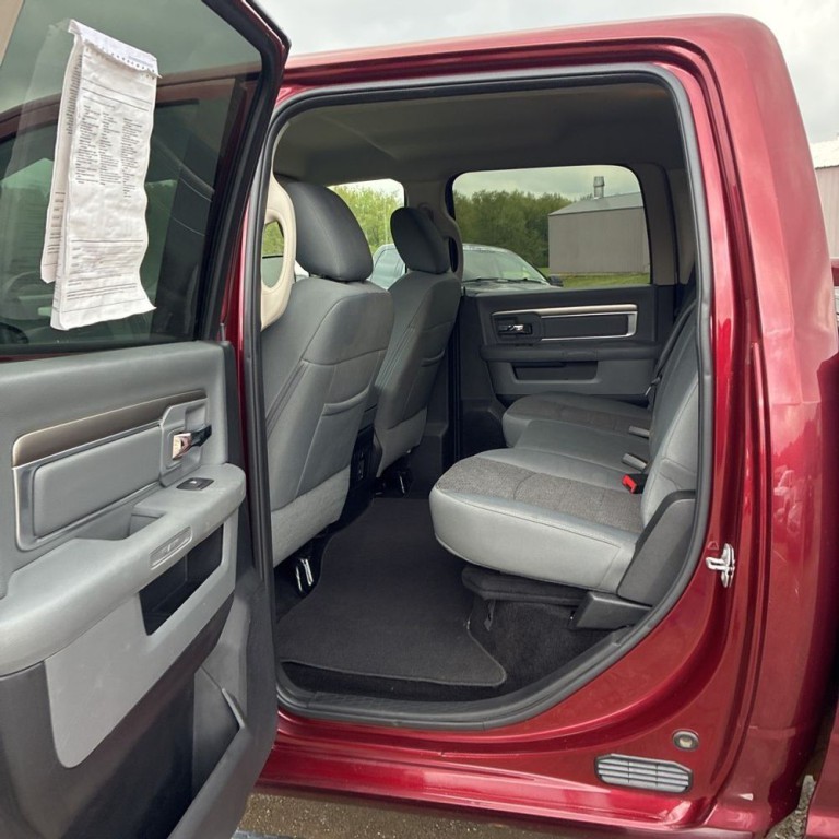 2016 RAM 2500 Image 11