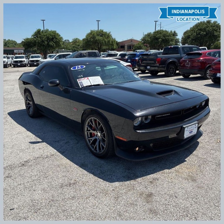 2015 Dodge Challenger Image 1