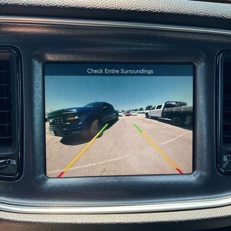 2015 Dodge Challenger Image 10