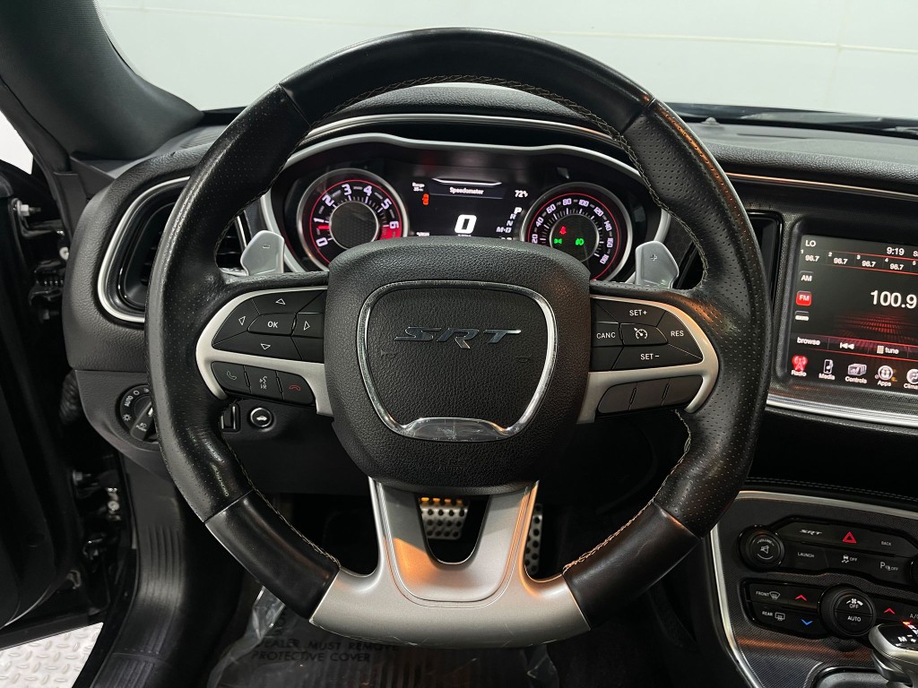 2015 Dodge Challenger Image 20