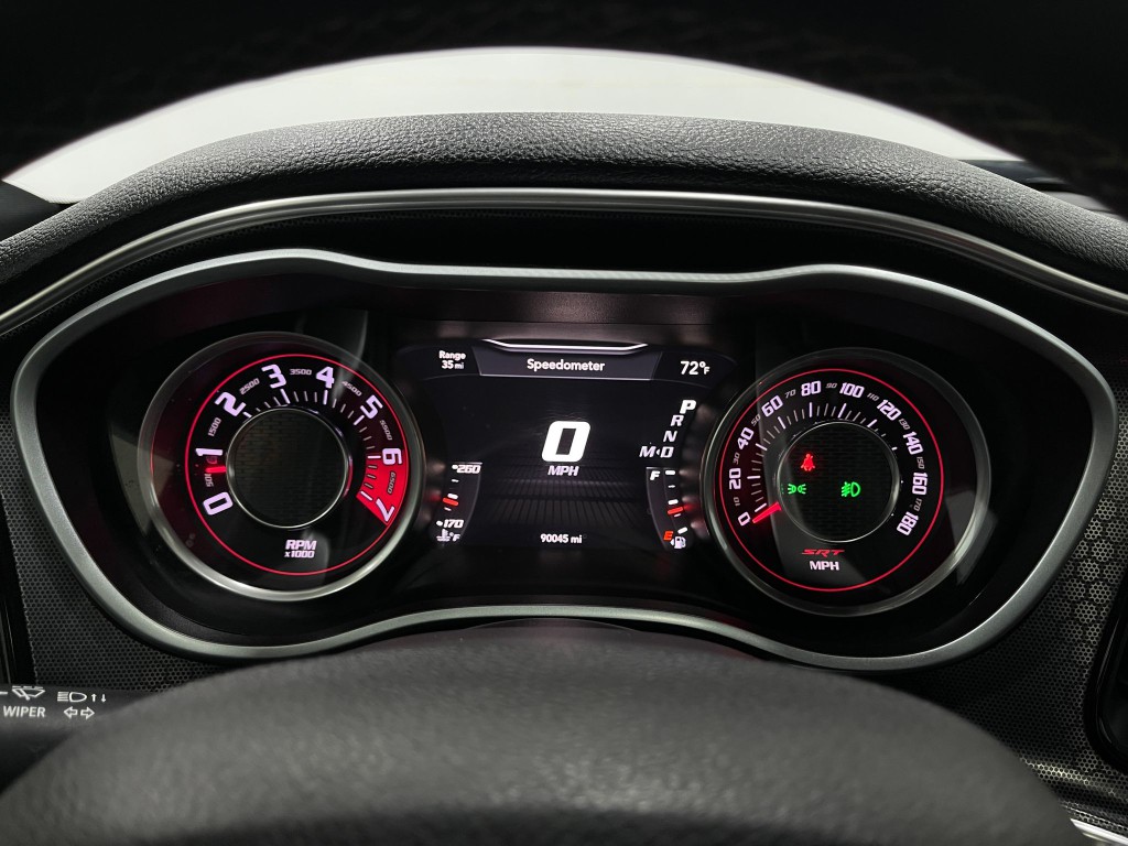 2015 Dodge Challenger Image 21