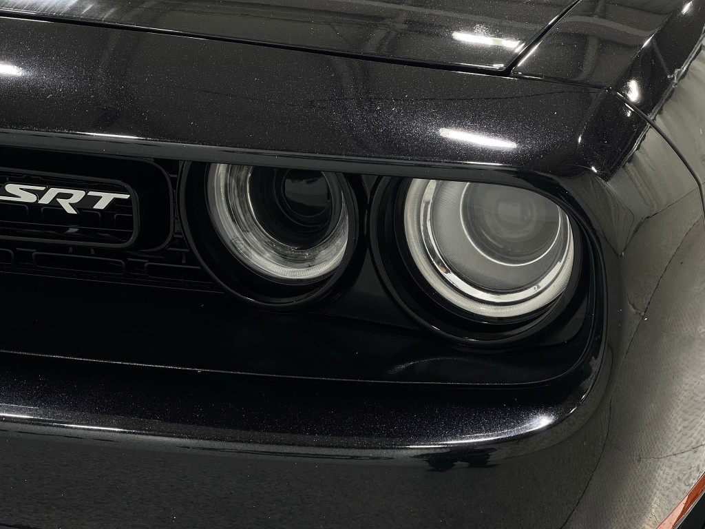 2015 Dodge Challenger Image 31