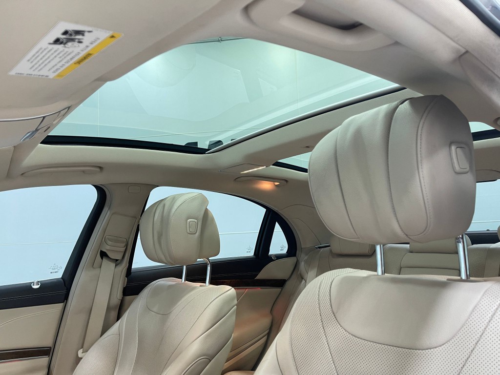 2015 Mercedes-Benz S-Class Image 12