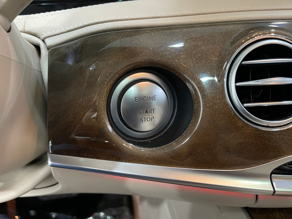2015 Mercedes-Benz S-Class Image 21
