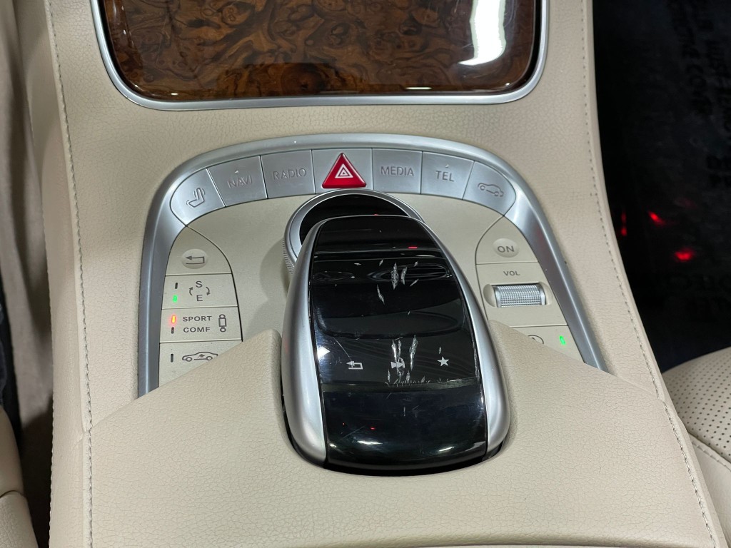 2015 Mercedes-Benz S-Class Image 26