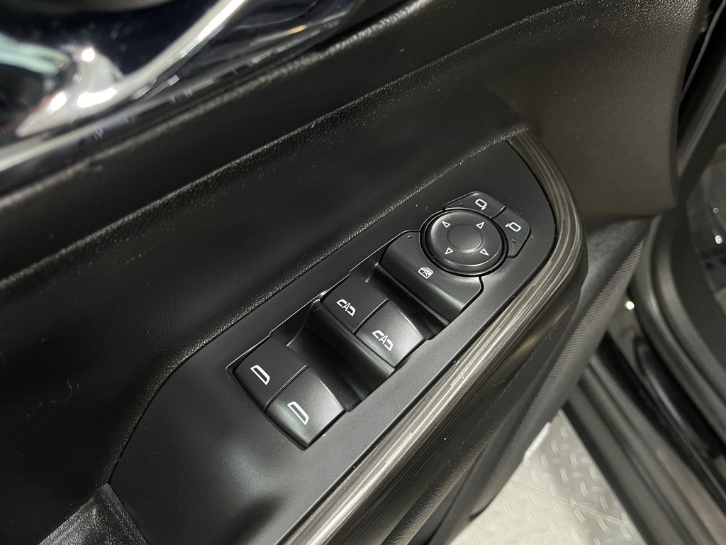2023 GMC Acadia Image 15
