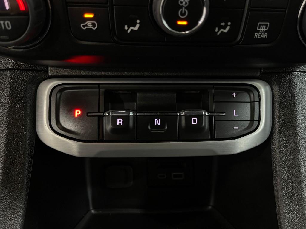 2023 GMC Acadia Image 28