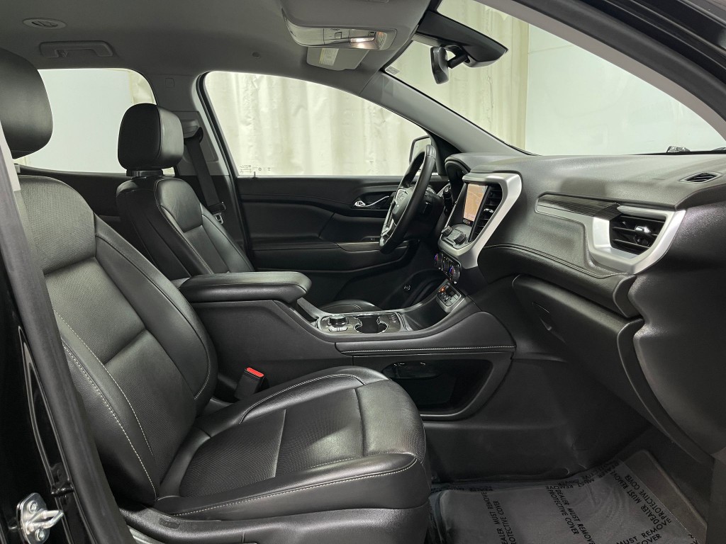 2023 GMC Acadia Image 33