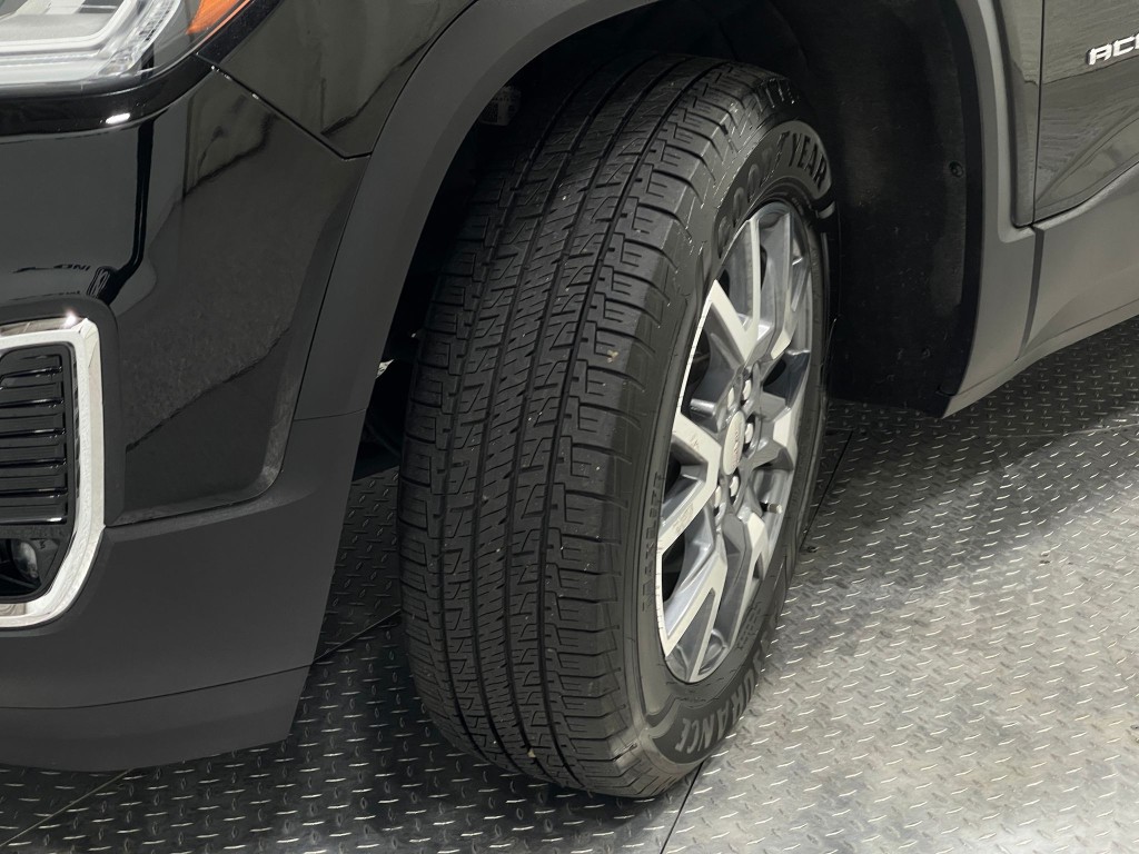 2023 GMC Acadia Image 37