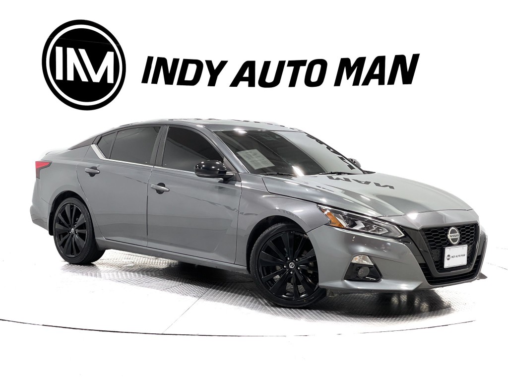 2022 Nissan Altima Image 2