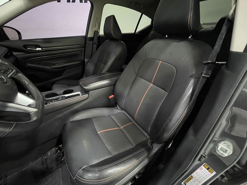 2022 Nissan Altima Image 12