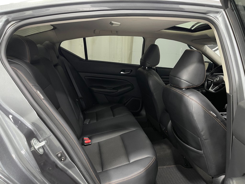 2022 Nissan Altima Image 29
