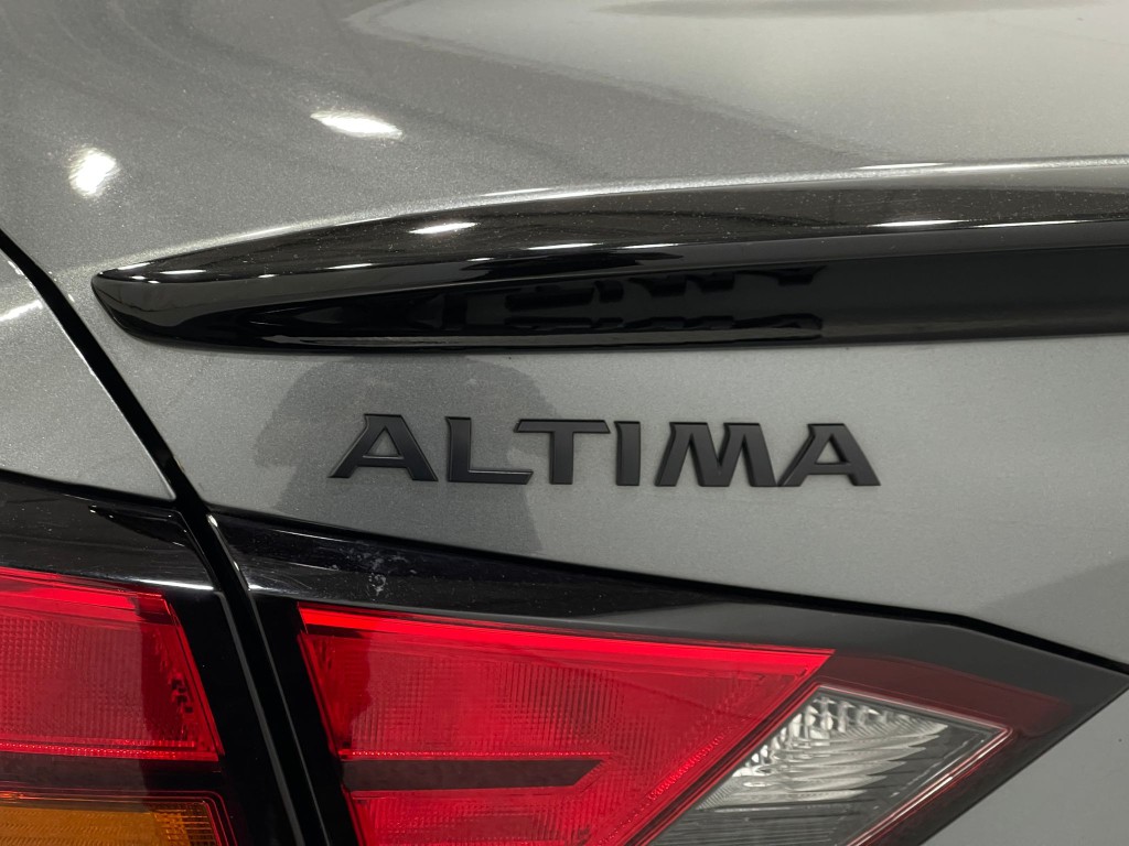 2022 Nissan Altima Image 37