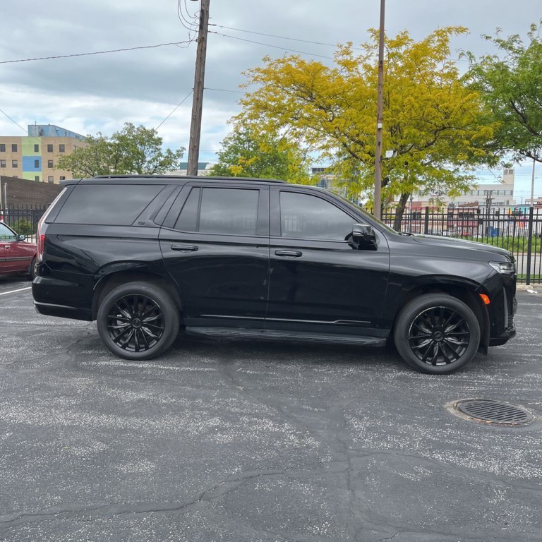 2021 Cadillac Escalade Image 3