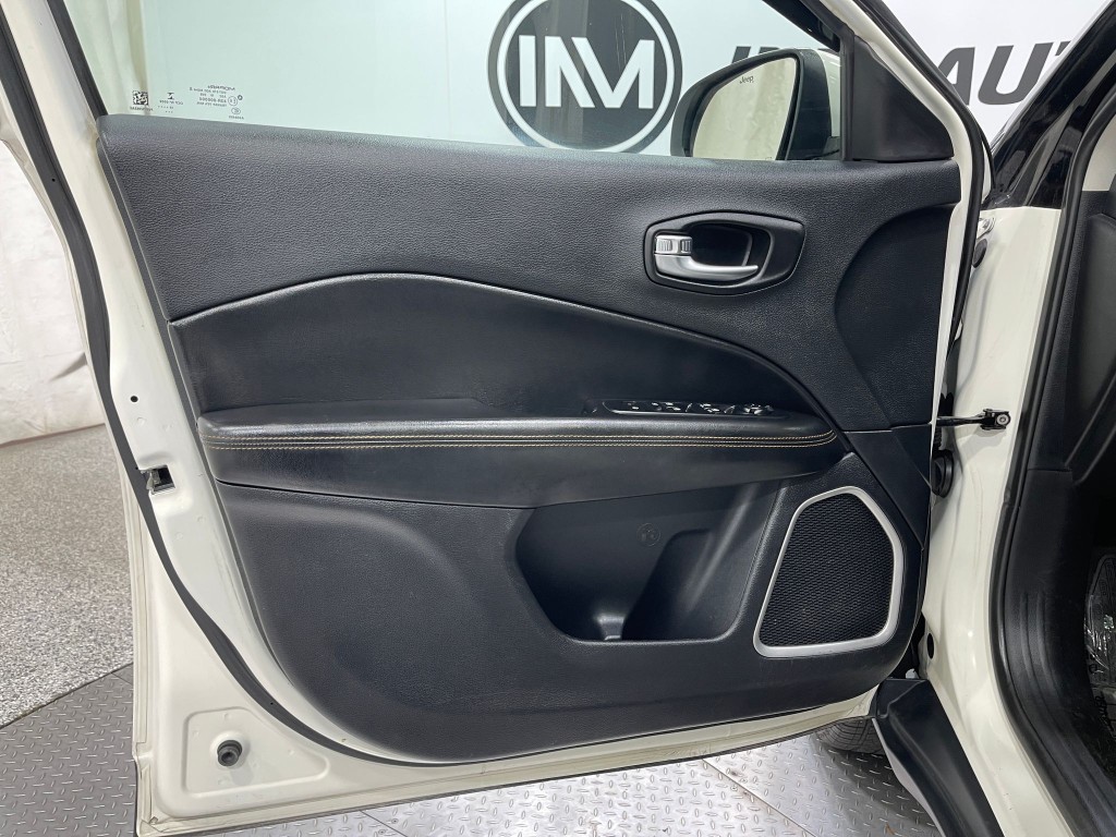 2019 Jeep Compass Image 15