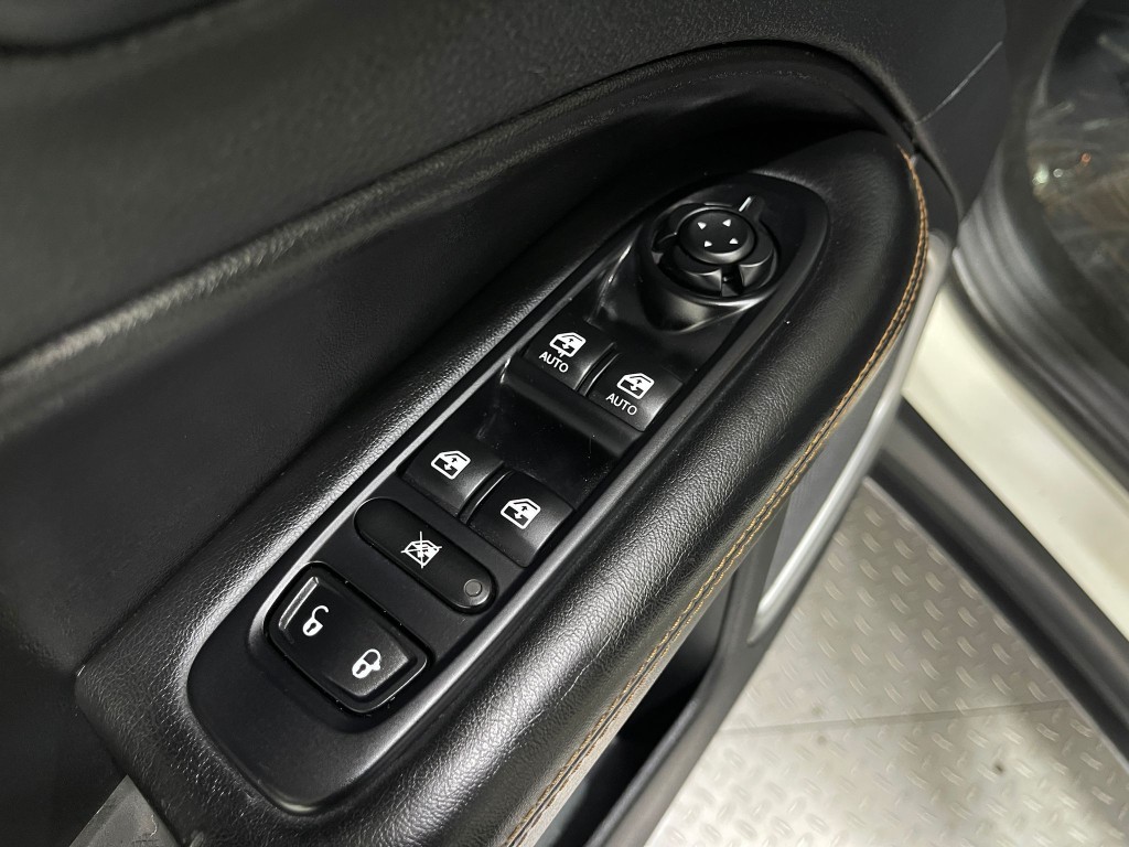2019 Jeep Compass Image 16