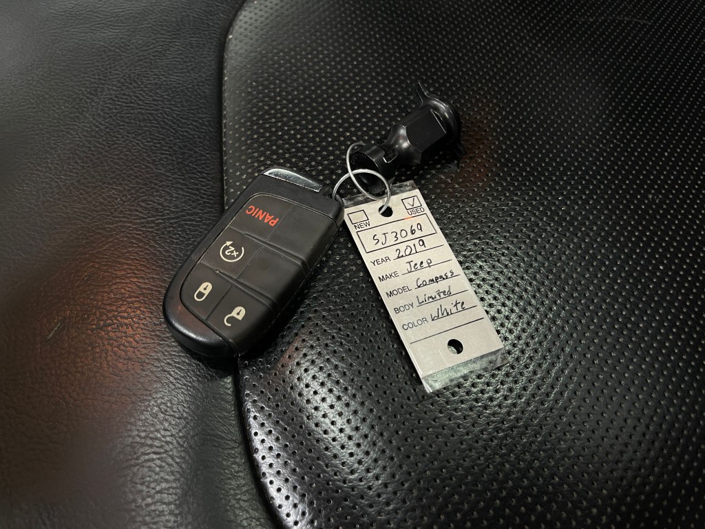 2019 Jeep Compass Image 37