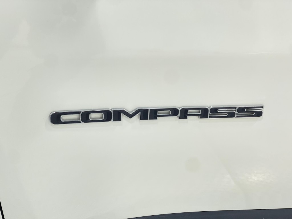 2019 Jeep Compass Image 39