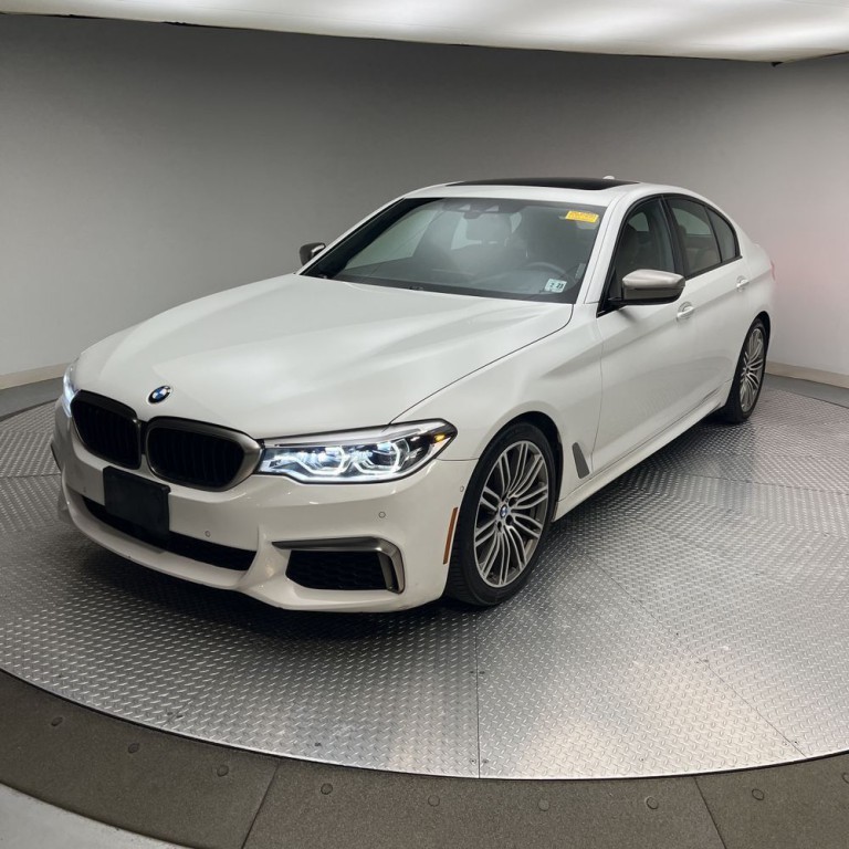 2018 BMW 5 Series Image 2