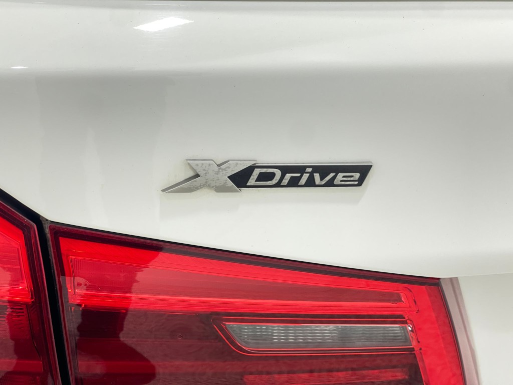 2018 BMW 5 Series Image 39