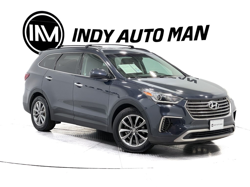 2017 Hyundai Santa Fe Image 2