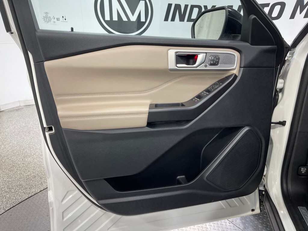 2020 Ford Explorer Image 15