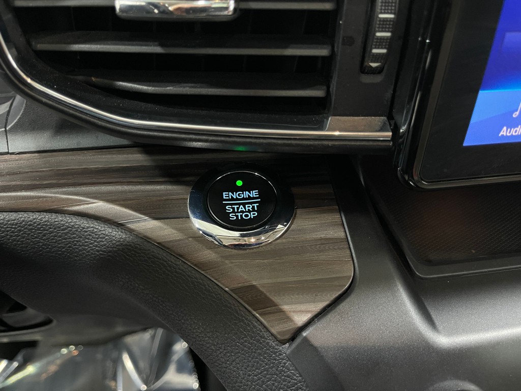 2020 Ford Explorer Image 21