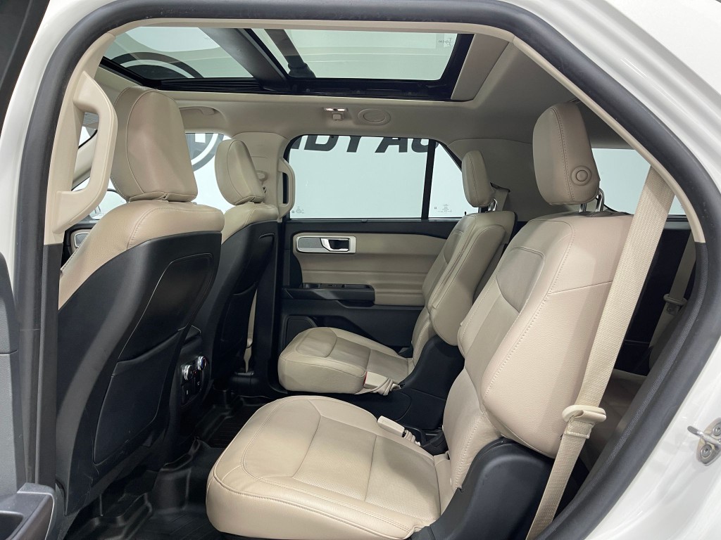 2020 Ford Explorer Image 30