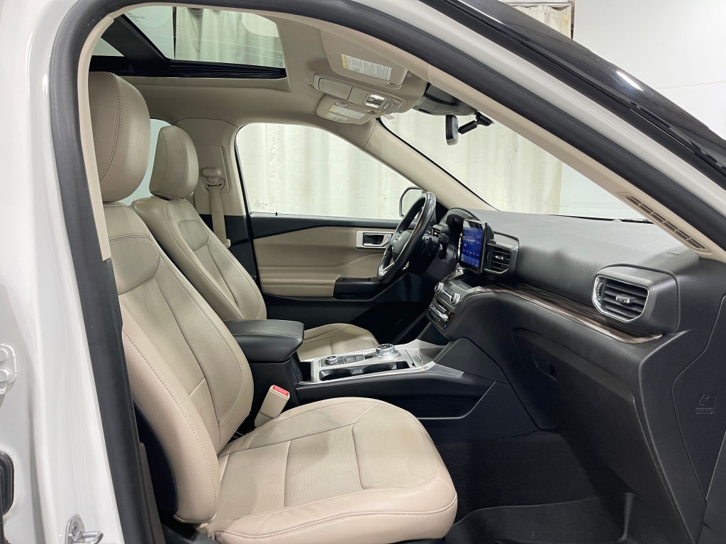 2020 Ford Explorer Image 34