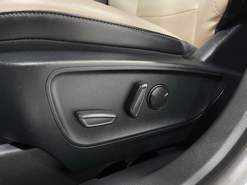 2020 Ford Escape Image 17