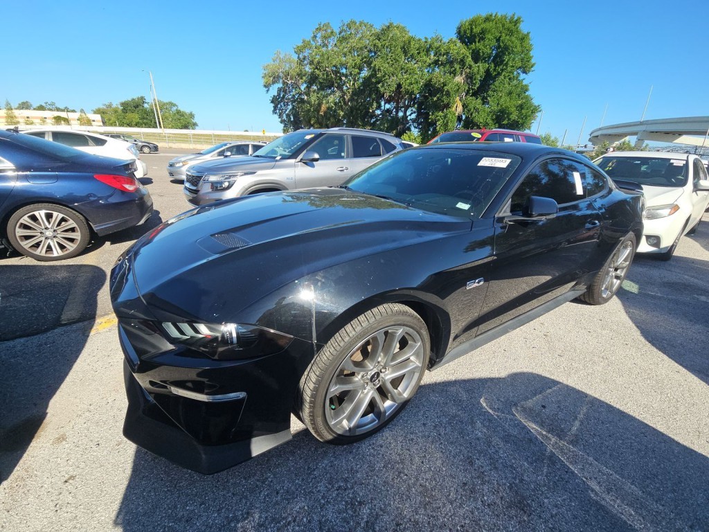 2019 Ford Mustang Image 3