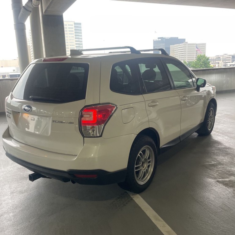 2018 Subaru Forester Image 3