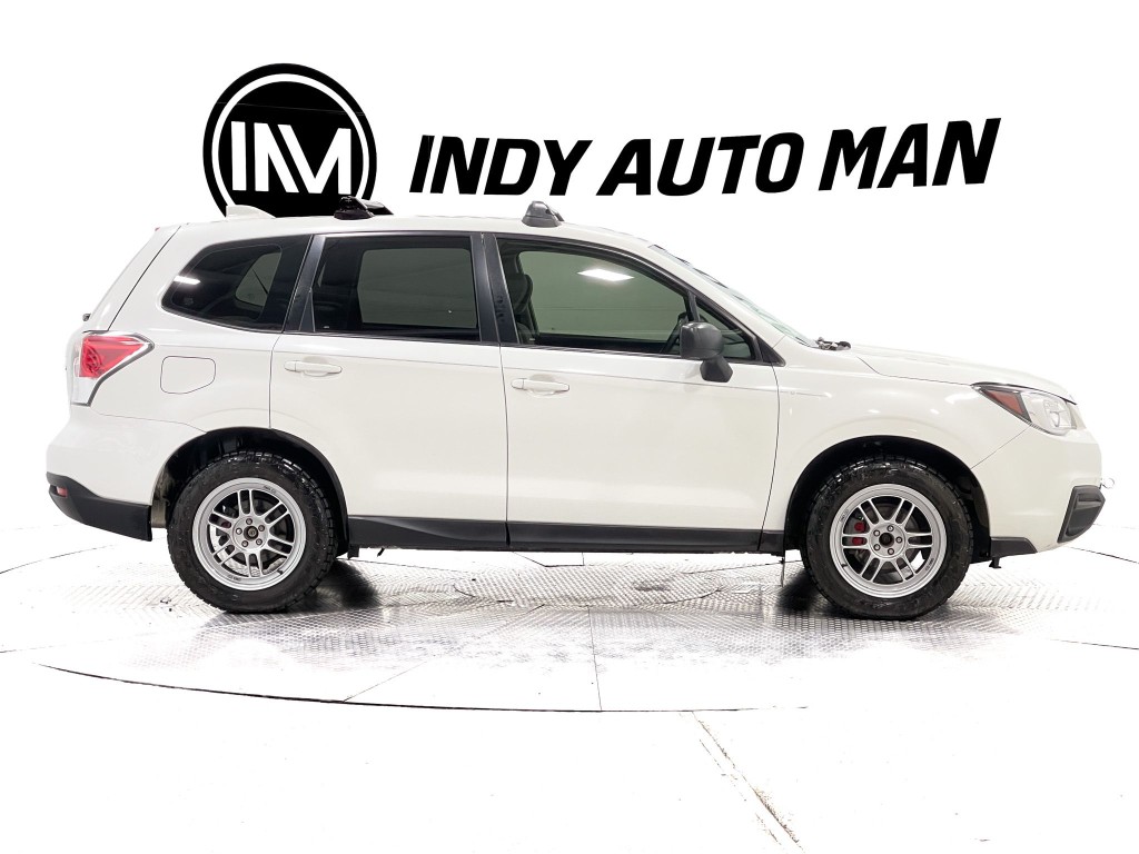 2018 Subaru Forester Image 2