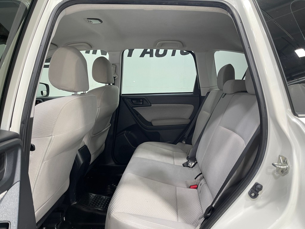 2018 Subaru Forester Image 27